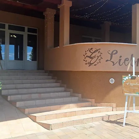Liebner-kerti Vendeghaz Bed & Breakfast